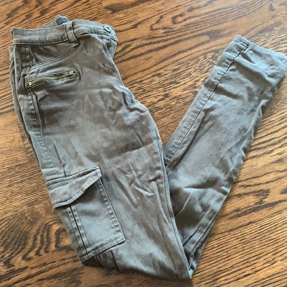 CONTRABAND SKINNY OLIVE GREEN PANTS